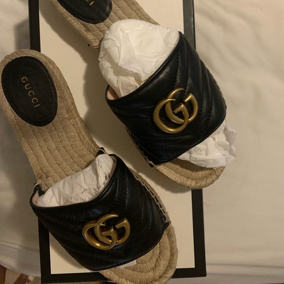 Gucci Shoes - Women black Gucci flat form Pilar Slide Sandals